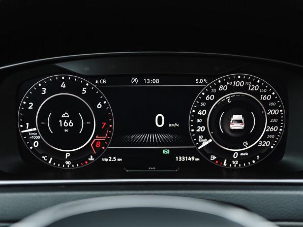 Volkswagen Golf VII Рестайлинг с пробегом 2018 года, цена 1 949 000 рублей, 133146 км, хэтчбек, Автокод Объявления