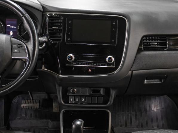 Mitsubishi Outlander III Рестайлинг 3 с пробегом 2020 года, цена 2 329 000 рублей, 86764 км, внедорожник, Автокод Объявления