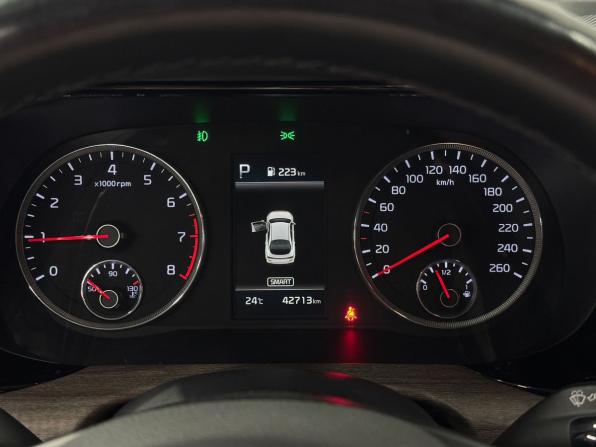Kia K5 III с пробегом 2021 года, цена 2 750 000 рублей, 42000 км, седан, Автокод Объявления