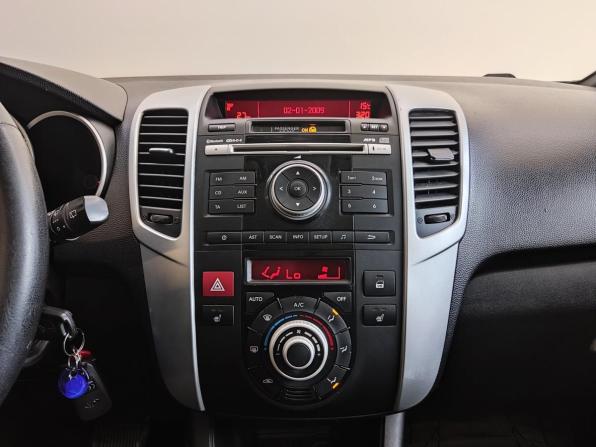 Kia Venga I с пробегом 2013 года, цена 900 000 рублей, 113996 км, минивэн, Автокод Объявления