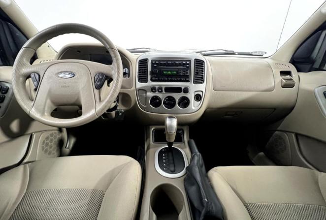 Ford Escape I Рестайлинг с пробегом 2004 года, цена 550 000 рублей, 83328 км, внедорожник, Автокод Объявления
