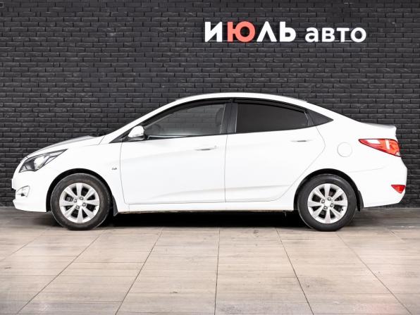 Hyundai Solaris I с пробегом 2014 года, цена 1 040 000 рублей, 196772 км, седан, Автокод Объявления