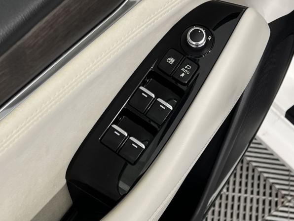 Mazda 6 III (GJ) Рестайлинг 2 с пробегом 2018 года, цена 2 270 000 рублей, 152000 км, седан, Автокод Объявления