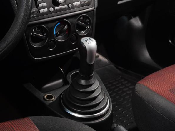 Ford Fiesta Mk5 с пробегом 2008 года, цена 373 000 рублей, 193968 км, хэтчбек, Автокод Объявления