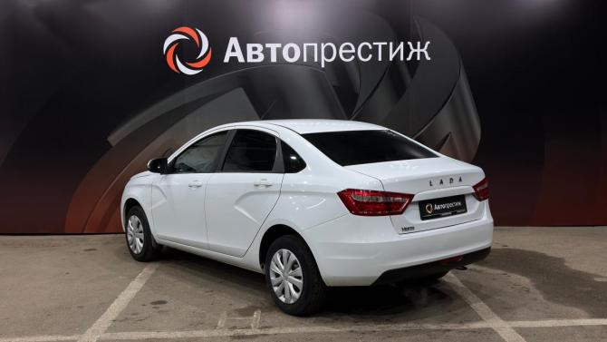 Lada (ВАЗ) Vesta I с пробегом 2021 года, цена 1 040 000 рублей, 82000 км, седан, Автокод Объявления