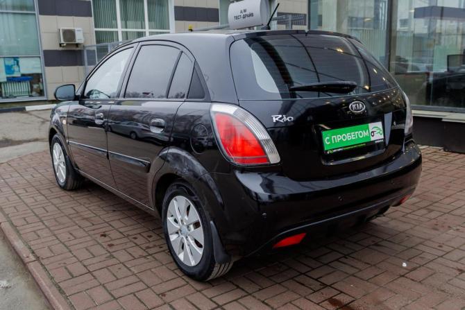 Kia Rio II Рестайлинг с пробегом 2010 года, цена 417 000 рублей, 211600 км, хэтчбек, Автокод Объявления