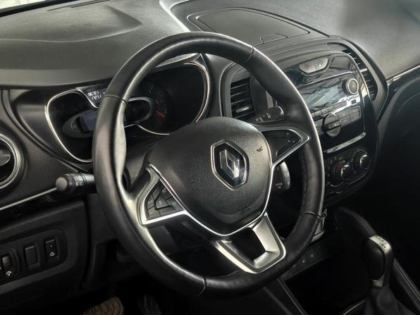 Renault Kaptur I Рестайлинг с пробегом 2021 года, цена 1 430 000 рублей, 86712 км, внедорожник, Автокод Объявления