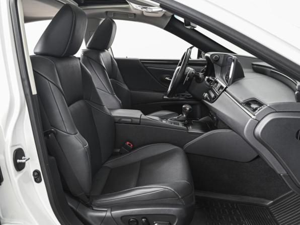 Lexus ES VII Рестайлинг с пробегом 2021 года, цена 5 148 548 рублей, 39840 км, седан, Автокод Объявления