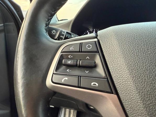 Hyundai Solaris II с пробегом 2018 года, цена 1 455 000 рублей, 47000 км, седан, Автокод Объявления