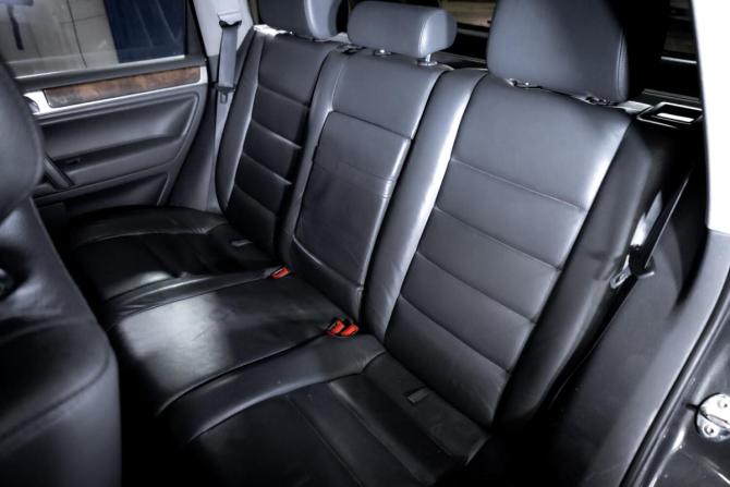 Volkswagen Touareg I Рестайлинг с пробегом 2008 года, цена 899 000 рублей, 243000 км, внедорожник, Автокод Объявления