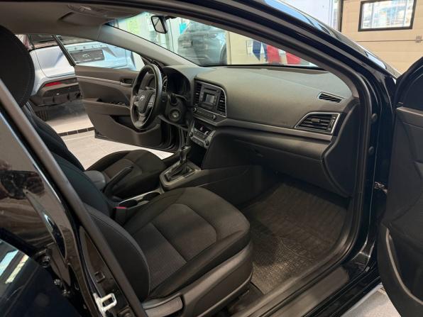 Hyundai Elantra VI (AD) с пробегом 2016 года, цена 1 240 000 рублей, 104000 км, седан, Автокод Объявления