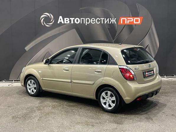 Kia Rio II Рестайлинг с пробегом 2010 года, цена 395 000 рублей, 186273 км, хэтчбек, Автокод Объявления