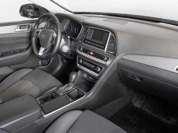 Hyundai Sonata VII (LF) Рестайлинг с пробегом 2017 года, цена 1 459 658 рублей, 185285 км, седан, Автокод Объявления