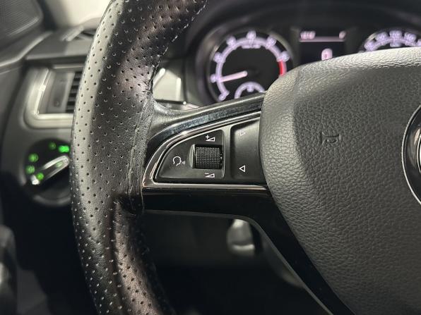 Skoda Rapid I Рестайлинг с пробегом 2018 года, цена 1 220 000 рублей, 122136 км, лифтбек, Автокод Объявления