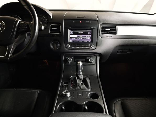 Volkswagen Touareg II с пробегом 2011 года, цена 1 689 000 рублей, 189008 км, внедорожник, Автокод Объявления
