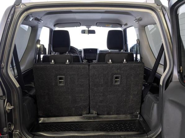 Suzuki Jimny III Рестайлинг 2 с пробегом 2018 года, цена 1 700 000 рублей, 102517 км, внедорожник, Автокод Объявления