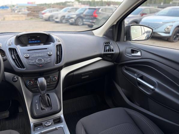 Ford Kuga II Рестайлинг с пробегом 2018 года, цена 1 815 000 рублей, 91380 км, внедорожник, Автокод Объявления