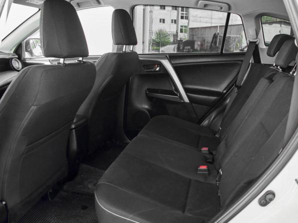 Toyota RAV4 IV (XA40) Рестайлинг с пробегом 2016 года, цена 2 275 000 рублей, 126140 км, внедорожник, Автокод Объявления