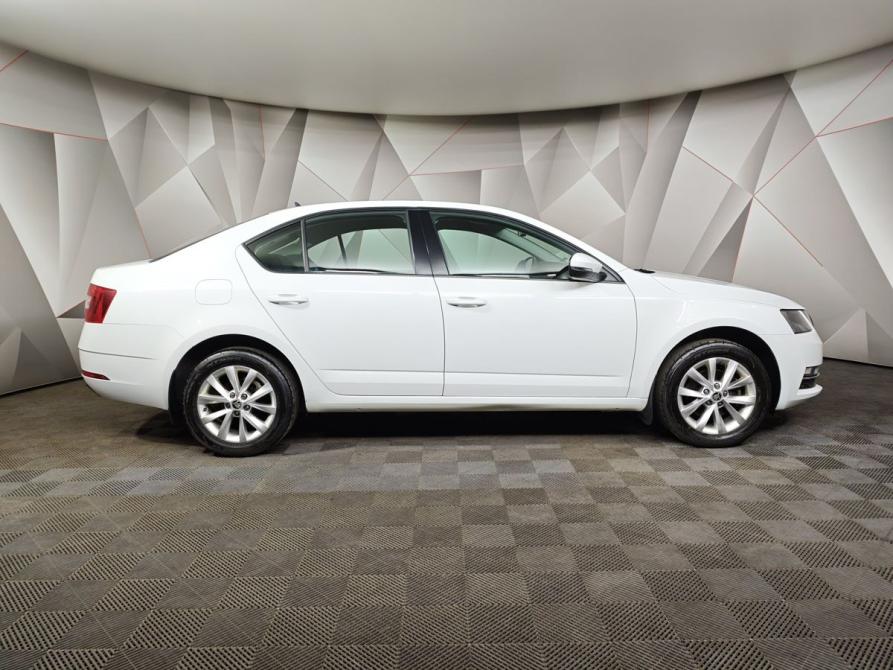 Skoda Octavia III (A7) Рестайлинг Москва  - изображение 6