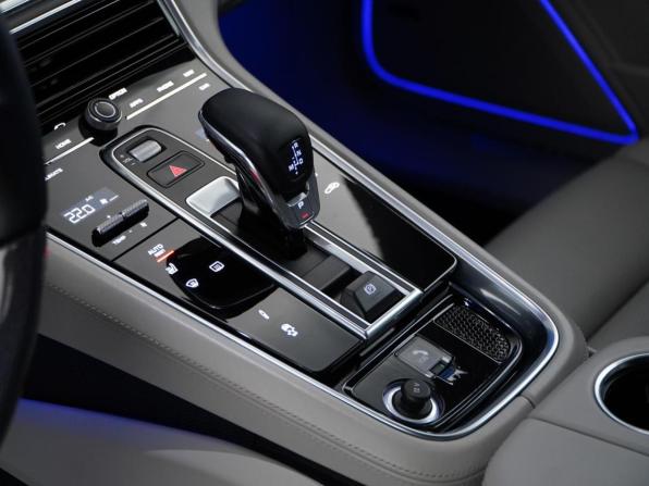 Porsche Panamera II с пробегом 2017 года, цена 7 699 977 рублей, 63002 км, лифтбек, Автокод Объявления