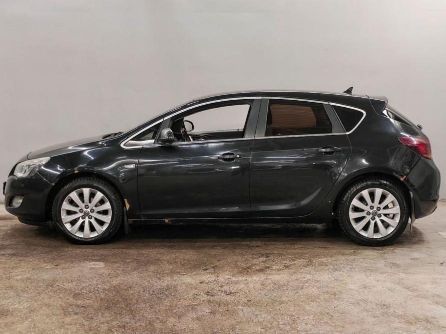 Opel Astra J Москва  - изображение 8