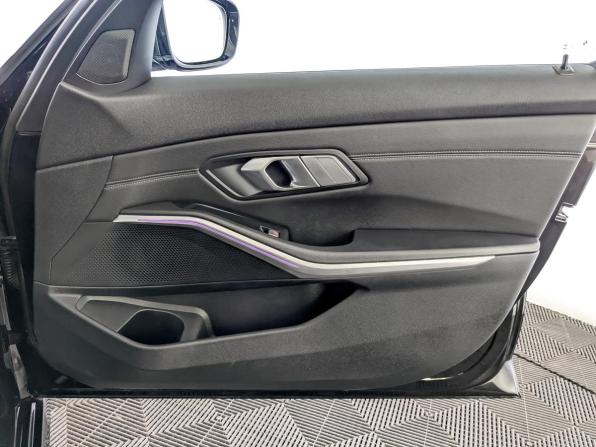 BMW 3 серии VII (G2x) с пробегом 2021 года, цена 3 700 000 рублей, 67950 км, универсал, Автокод Объявления