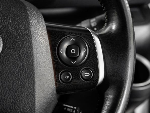 Toyota Sienta II Рестайлинг с пробегом 2018 года, цена 1 400 500 рублей, 102530 км, компактвэн, Автокод Объявления