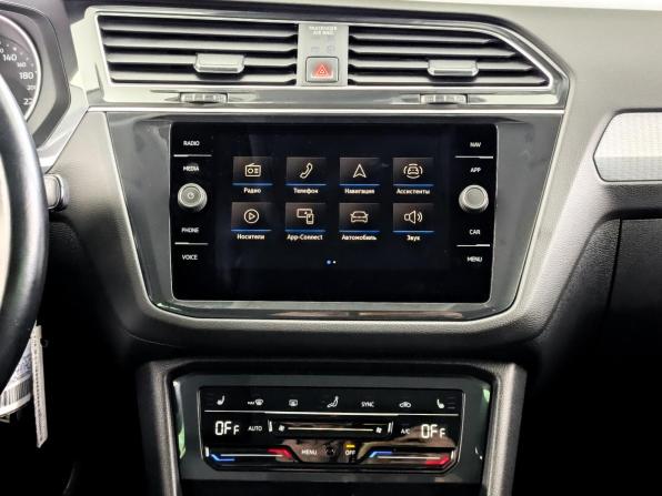Volkswagen Tiguan II Рестайлинг с пробегом 2021 года, цена 3 150 000 рублей, 52829 км, внедорожник, Автокод Объявления