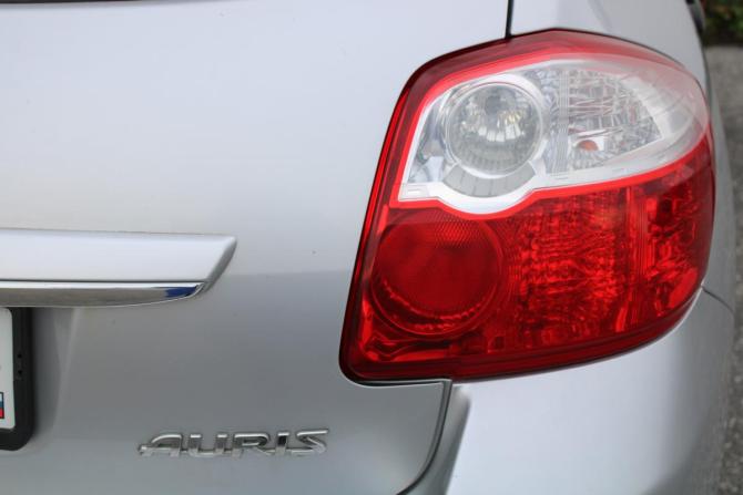 Toyota Auris I Рестайлинг с пробегом 2011 года, цена 939 000 рублей, 171000 км, хэтчбек, Автокод Объявления