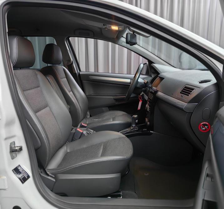Opel Astra H Рестайлинг Москва  - изображение 8