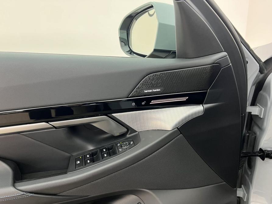 BMW 5 серии VIII (G60/G61/G68) Москва  - изображение 19