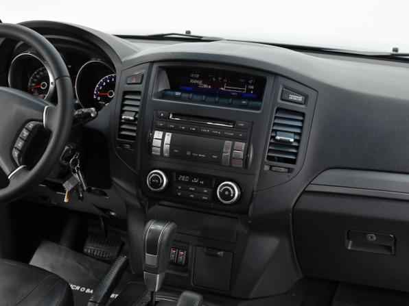 Mitsubishi Pajero IV с пробегом 2011 года, цена 1 599 000 рублей, 178000 км, внедорожник, Автокод Объявления