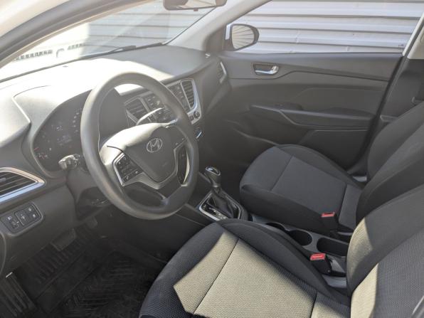 Hyundai Solaris II Рестайлинг с пробегом 2022 года, цена 1 635 000 рублей, 87845 км, седан, Автокод Объявления