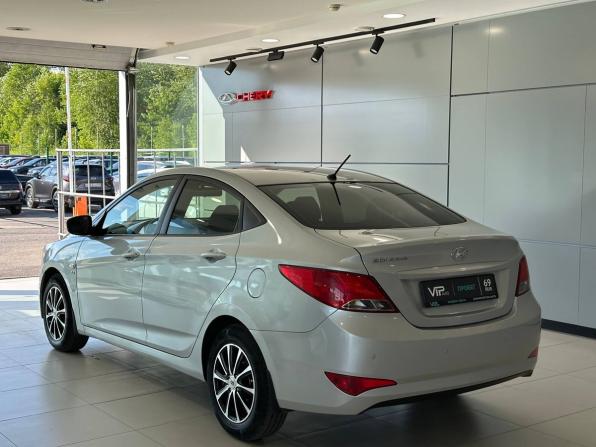 Hyundai Solaris I Рестайлинг с пробегом 2015 года, цена 1 215 000 рублей, 126677 км, седан, Автокод Объявления