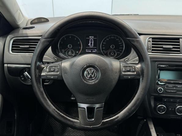 Volkswagen Jetta VI с пробегом 2012 года, цена 705 000 рублей, 397997 км, седан, Автокод Объявления