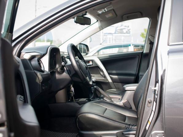 Toyota RAV4 IV (XA40) с пробегом 2013 года, цена 1 800 000 рублей, 249285 км, внедорожник, Автокод Объявления