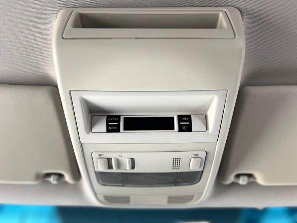 Volkswagen Caravelle T5 Рестайлинг с пробегом 2012 года, цена 1 769 900 рублей, 230000 км, минивэн, Автокод Объявления