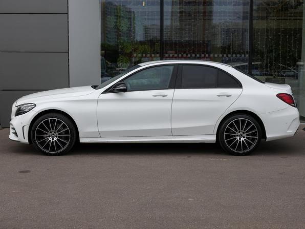 Mercedes-Benz C-Класс IV (W205) Рестайлинг с пробегом 2018 года, цена 2 949 000 рублей, 115689 км, седан, Автокод Объявления