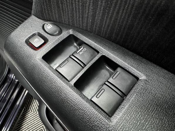 Honda Freed I Рестайлинг с пробегом 2012 года, цена 1 270 000 рублей, 207009 км, компактвэн, Автокод Объявления