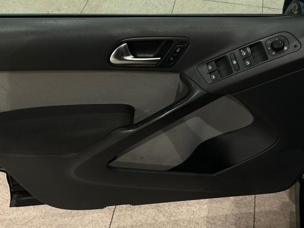 Volkswagen Tiguan I с пробегом 2010 года, цена 809 000 рублей, 179873 км, внедорожник, Автокод Объявления