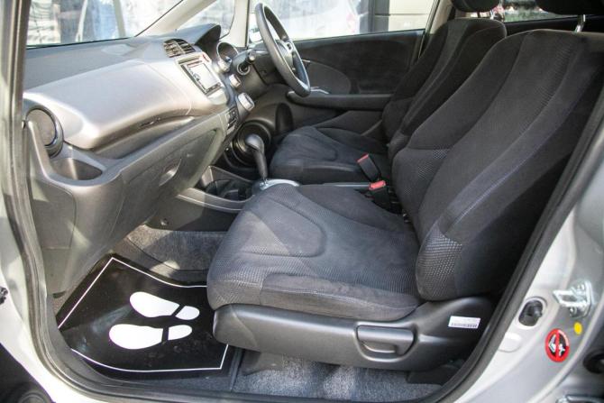 Honda Fit II с пробегом 2011 года, цена 800 000 рублей, 88000 км, хэтчбек, Автокод Объявления