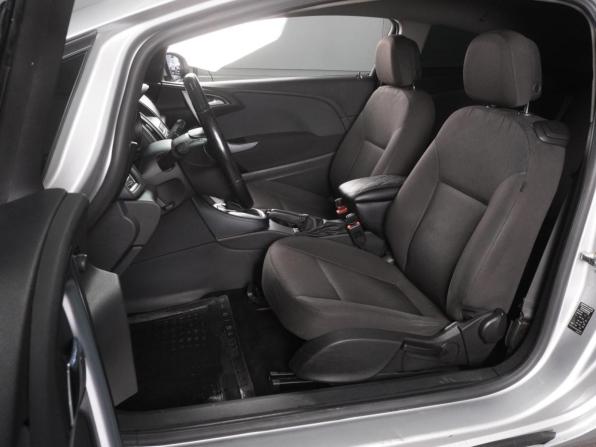 Opel Astra J с пробегом 2012 года, цена 899 000 рублей, 257712 км, хэтчбек, Автокод Объявления