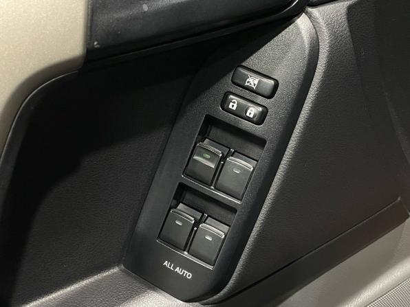 Toyota Land Cruiser Prado 150 Series с пробегом 2012 года, цена 2 190 000 рублей, 392558 км, внедорожник, Автокод Объявления