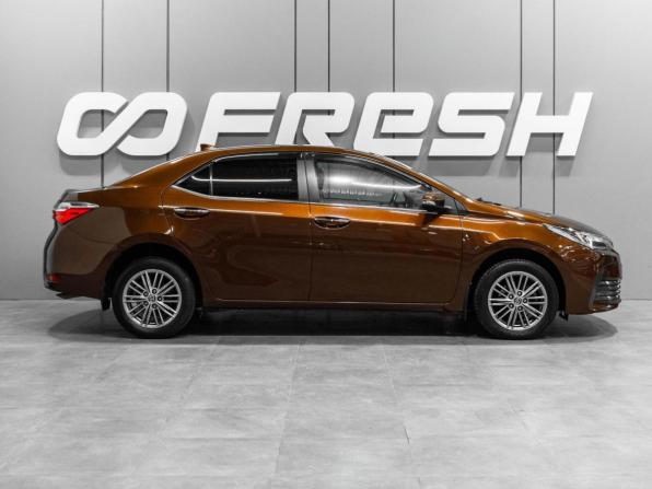 Toyota Corolla XI (E160 E170 E180) Рестайлинг 1 с пробегом 2018 года, цена 1 799 000 рублей, 116097 км, седан, Автокод Объявления