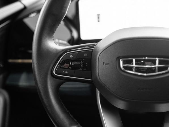 Geely Monjaro I с пробегом 2023 года, цена 3 060 000 рублей, 54911 км, внедорожник, Автокод Объявления