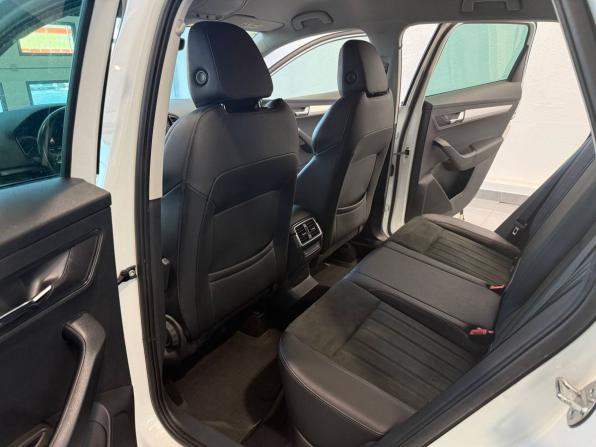 Skoda Karoq I с пробегом 2020 года, цена 1 987 800 рублей, 202160 км, внедорожник, Автокод Объявления