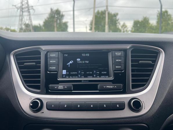 Hyundai Solaris II с пробегом 2018 года, цена 1 450 000 рублей, 114142 км, седан, Автокод Объявления