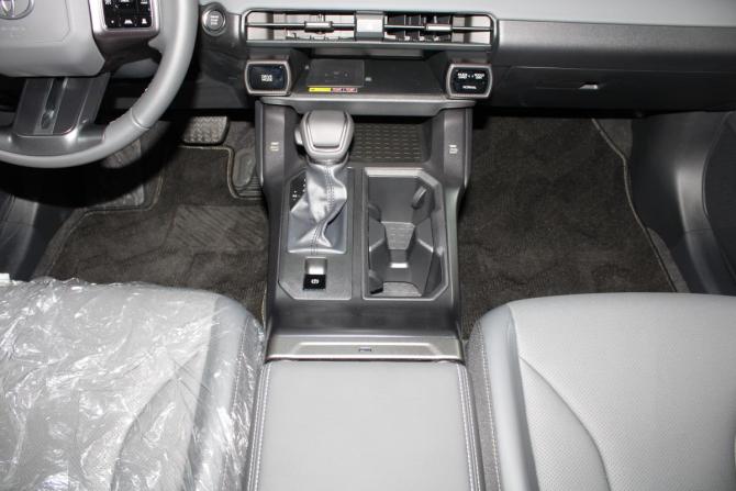 Toyota RAV4 VI (XA60) с пробегом 2026 года, цена 5 000 000 рублей, 25 км, внедорожник, Автокод Объявления