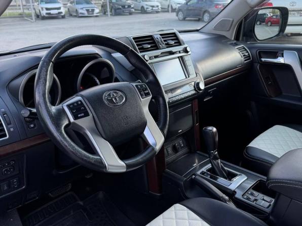 Toyota Land Cruiser Prado 150 Series Рестайлинг 1 с пробегом 2014 года, цена 3 570 000 рублей, 243494 км, внедорожник, Автокод Объявления