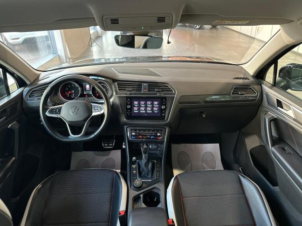 Volkswagen Tiguan II Рестайлинг с пробегом 2022 года, цена 3 460 000 рублей, 49011 км, внедорожник, Автокод Объявления